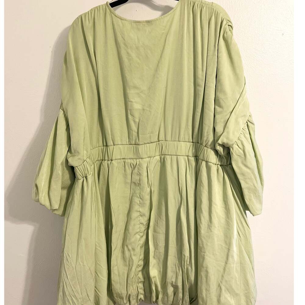 Pretty Little Thing Plus Size Pistachio Puff Sleeve Puffball Hem Shift Dress 3XL - Picture 3 of 3